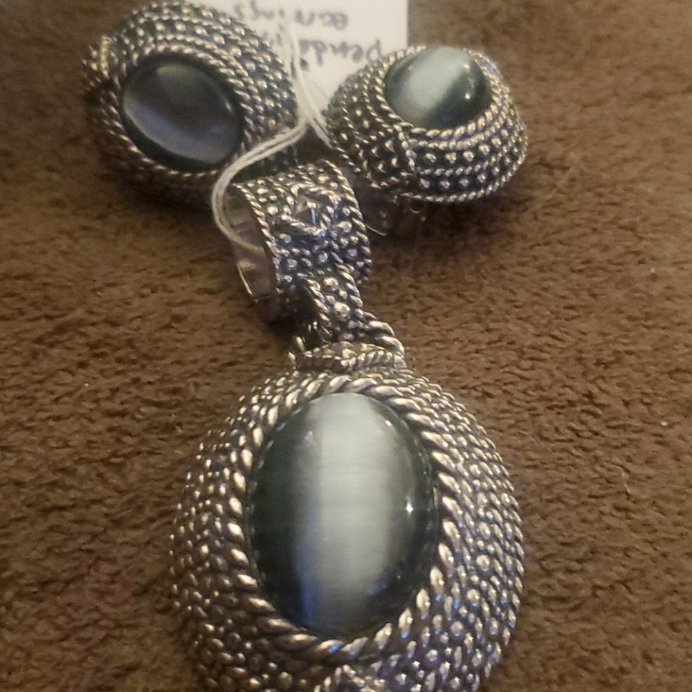 Pendant Earrings